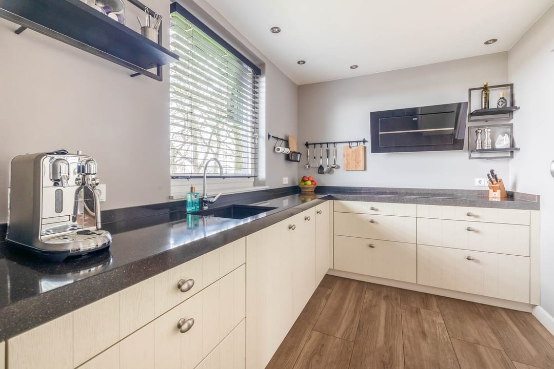 Foto 13 van Parallelweg 2