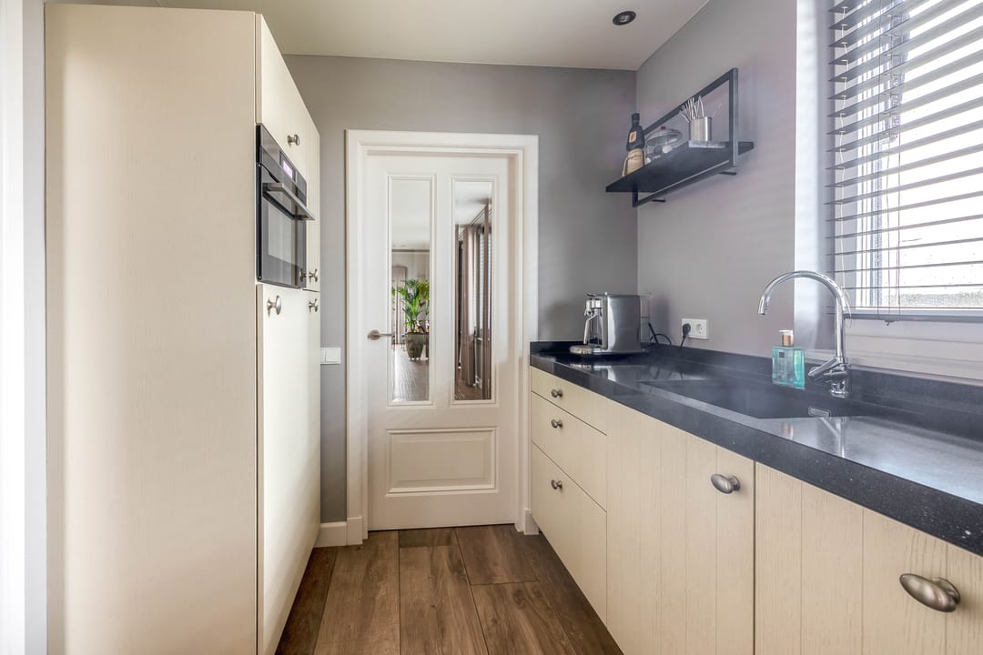 Foto 16 van Parallelweg 2