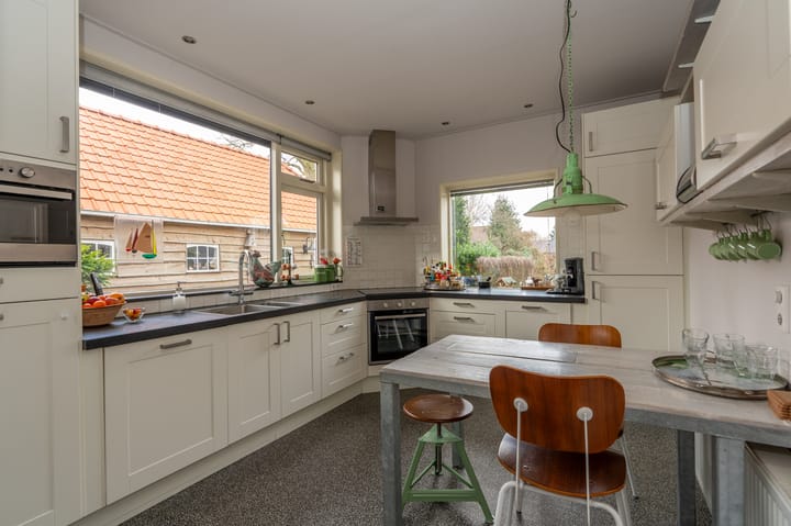 Foto 17 van Ds. Sicco Tjadenstraat C 38