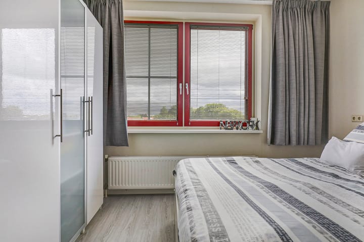 Photo 29 of De Stient 15-F