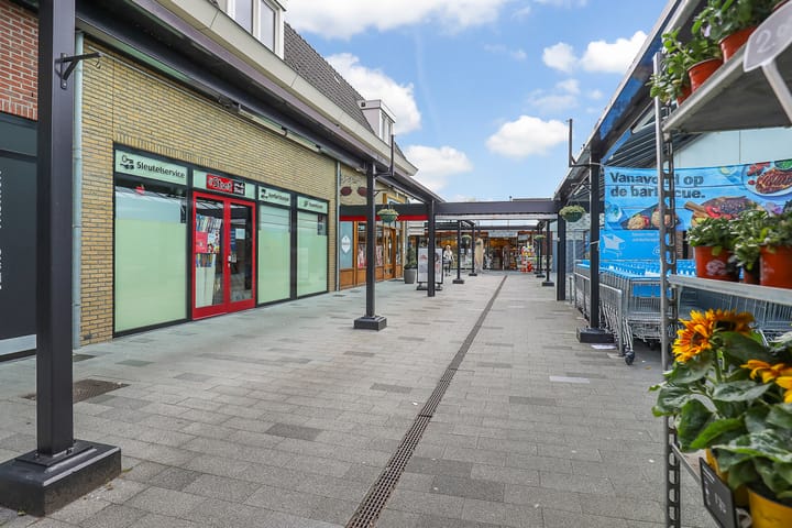 Photo 37 of De Stient 15-F