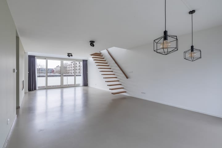 Foto 5 van U.J. Klarenstraat 9