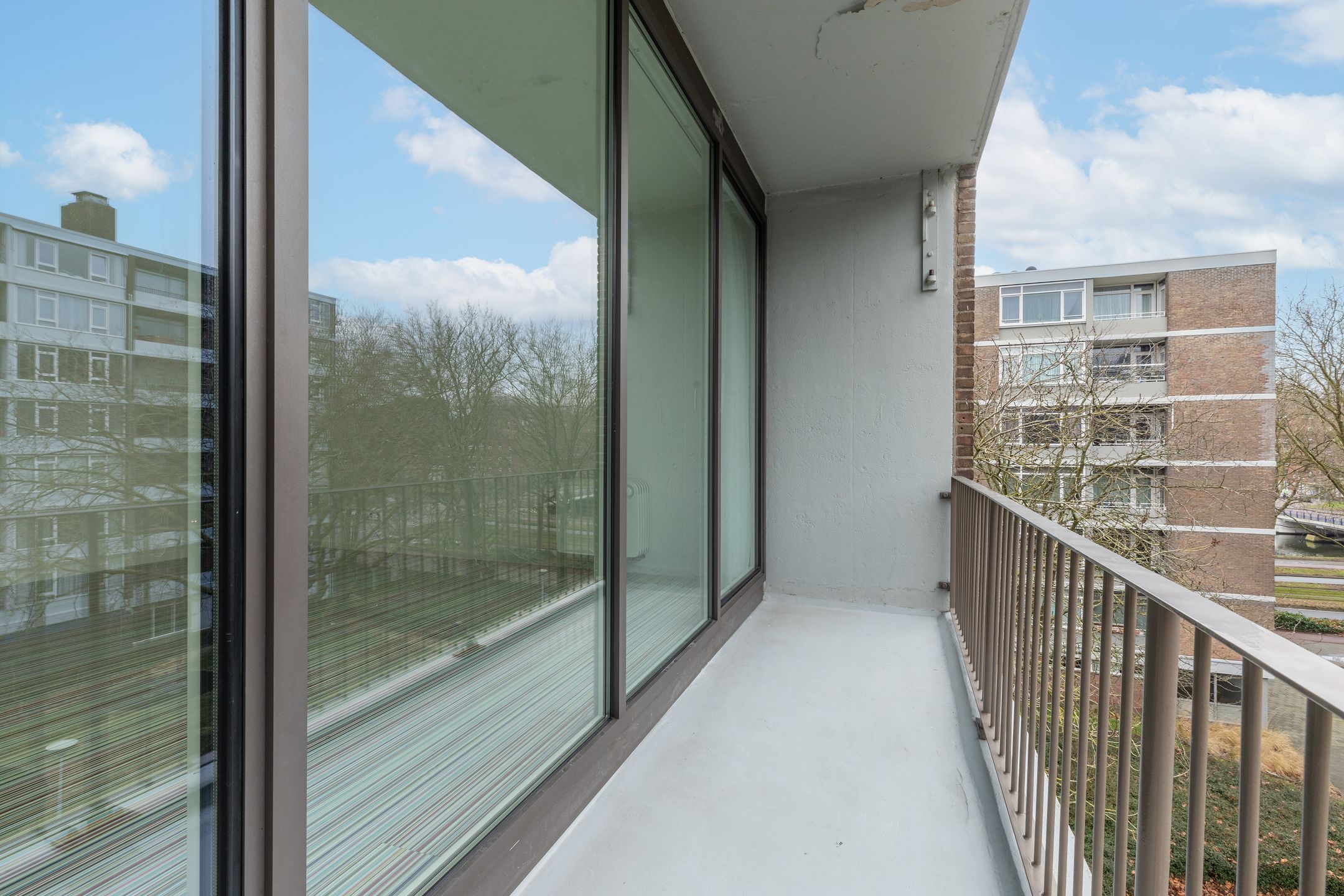 Foto 33 van U.J. Klarenstraat 9