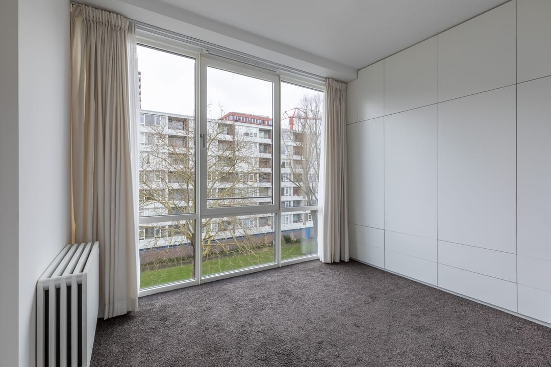 Foto 37 van U.J. Klarenstraat 9