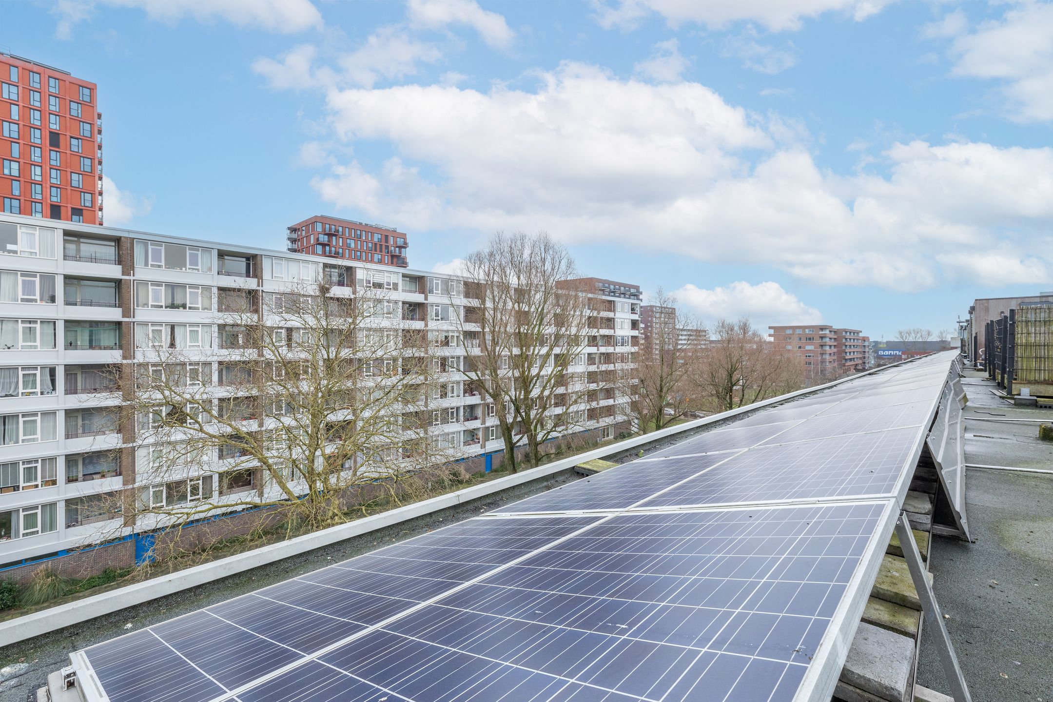 Foto 45 van U.J. Klarenstraat 9