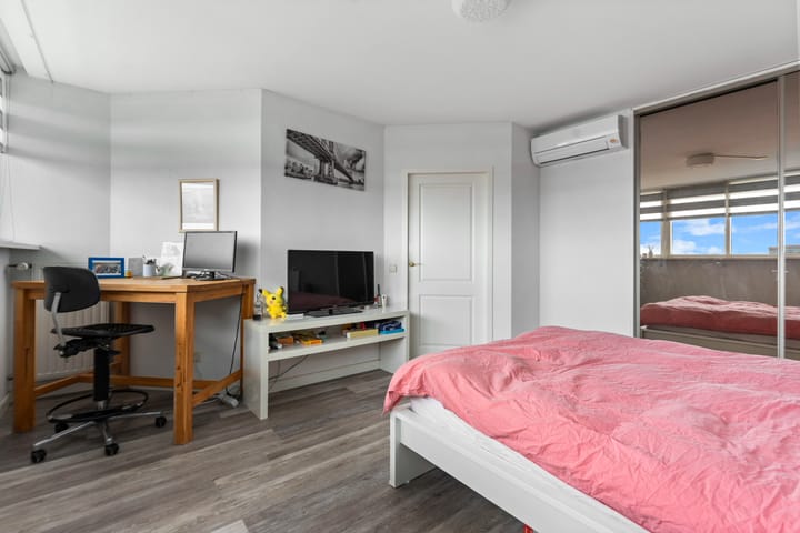 Foto 29 van Louis Couperusplaats 229