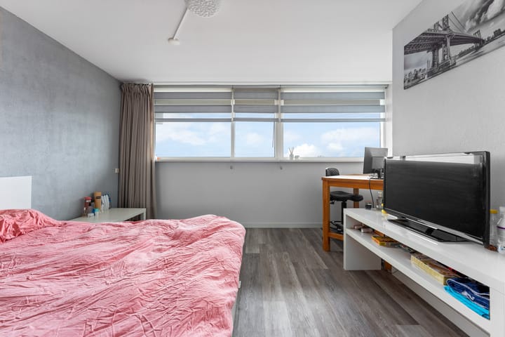 Foto 30 van Louis Couperusplaats 229