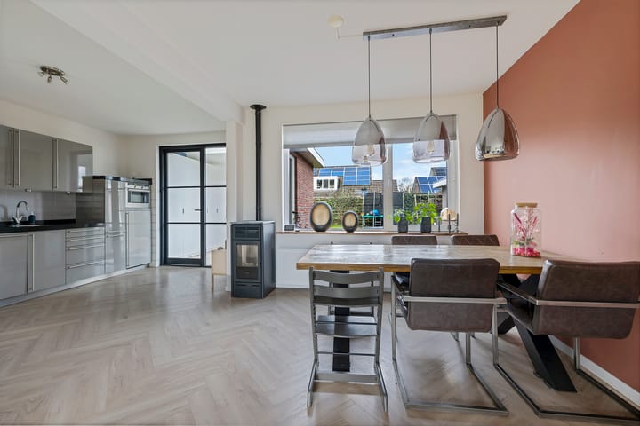 Foto 12 van Emmerweg 16