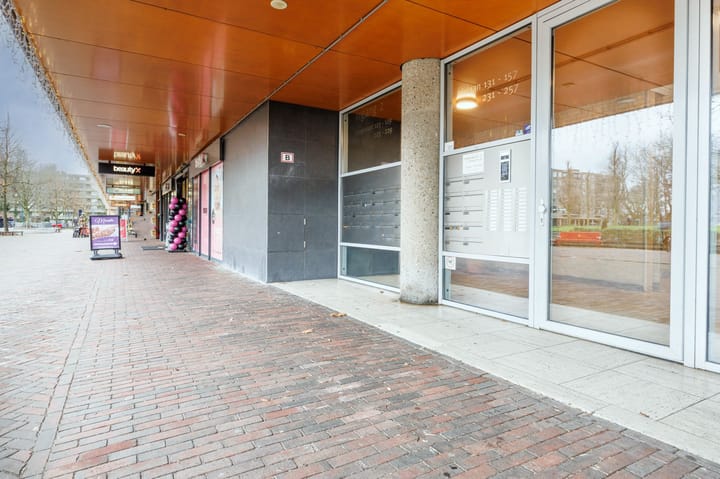 Photo 37 of Irislaan 233