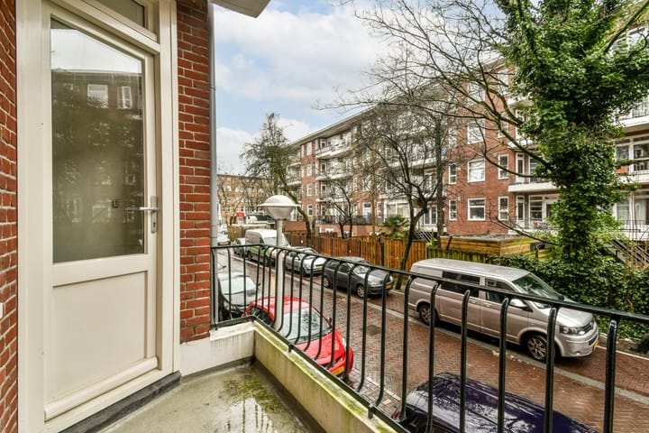 Foto 8 van Trouringhstraat 18-H