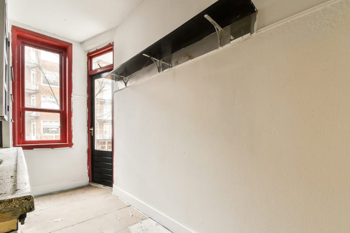 Foto 11 van Trouringhstraat 18-H