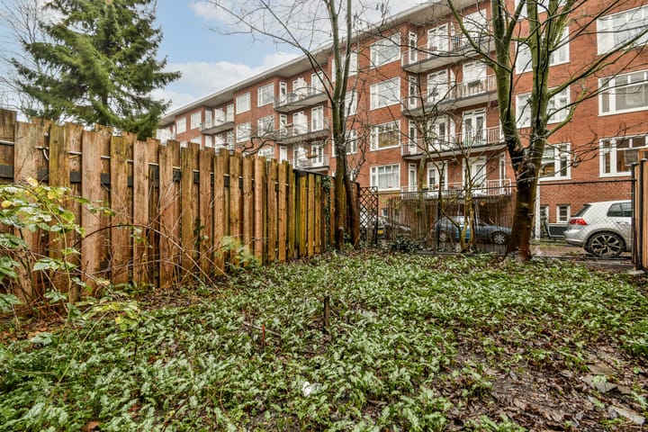 Foto 14 van Trouringhstraat 18-H