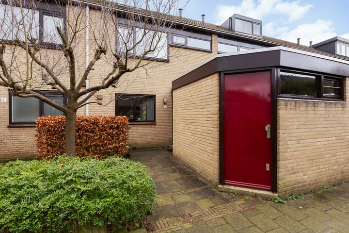 Foto 2 van Robert Kochweg 3