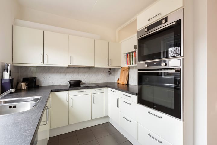 Foto 12 van Robert Kochweg 3