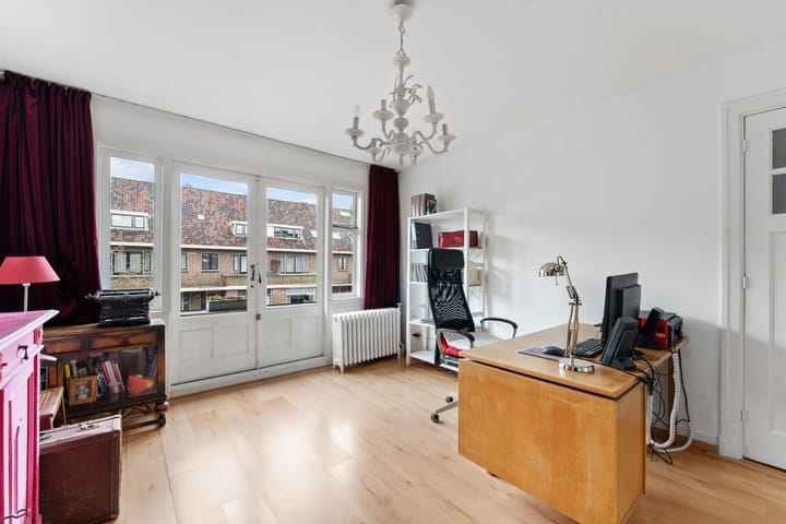 Foto 35 van Adrianalaan 143