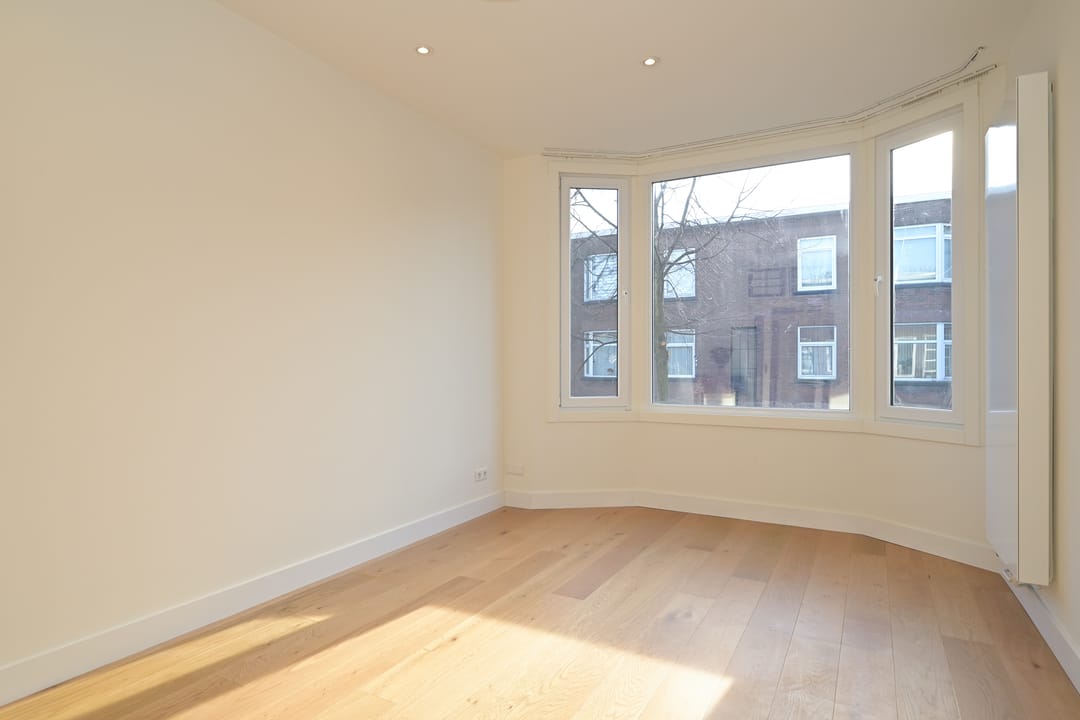 Photo 2 of Linnaeusstraat 275