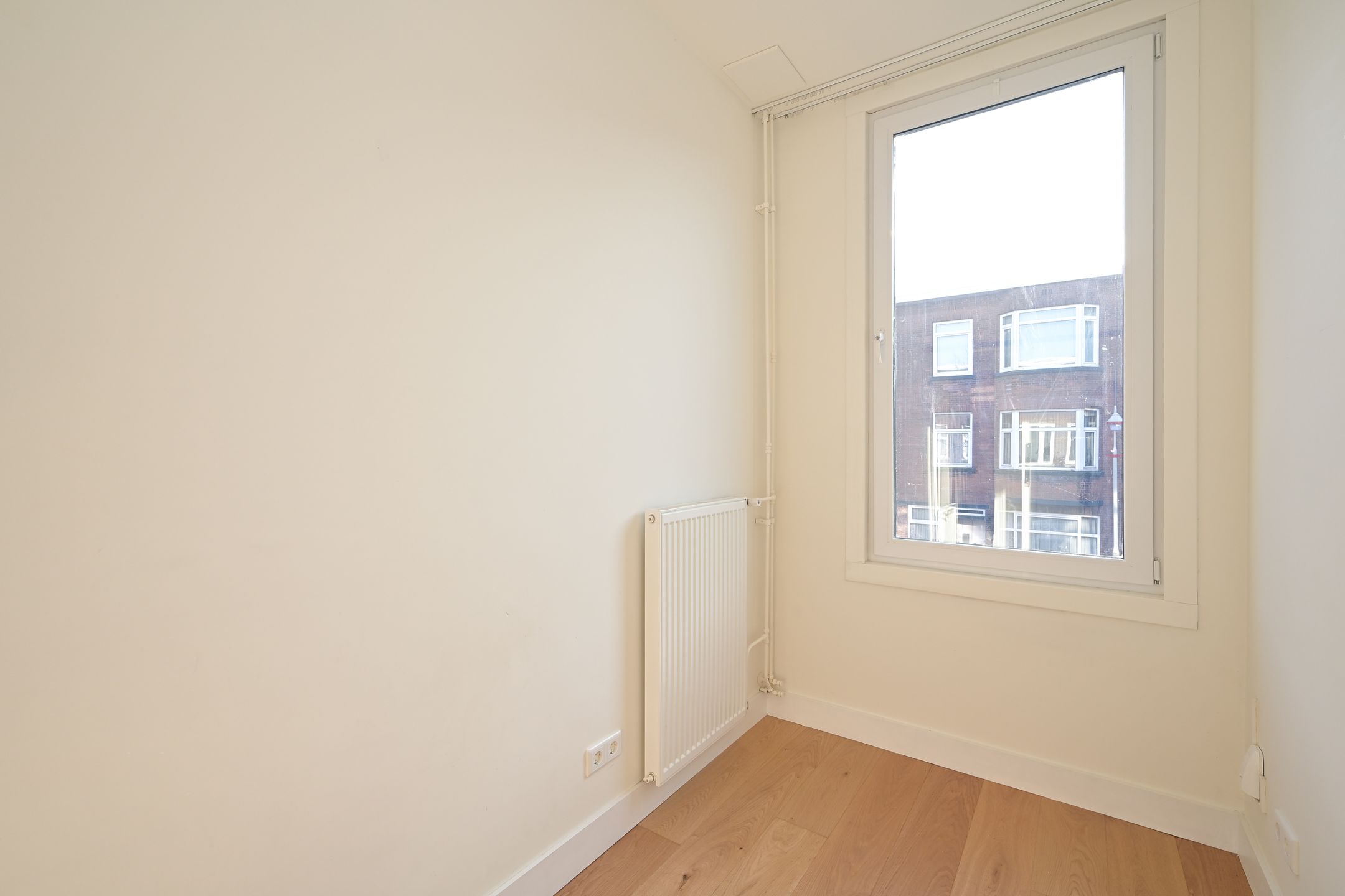 Photo 12 of Linnaeusstraat 275