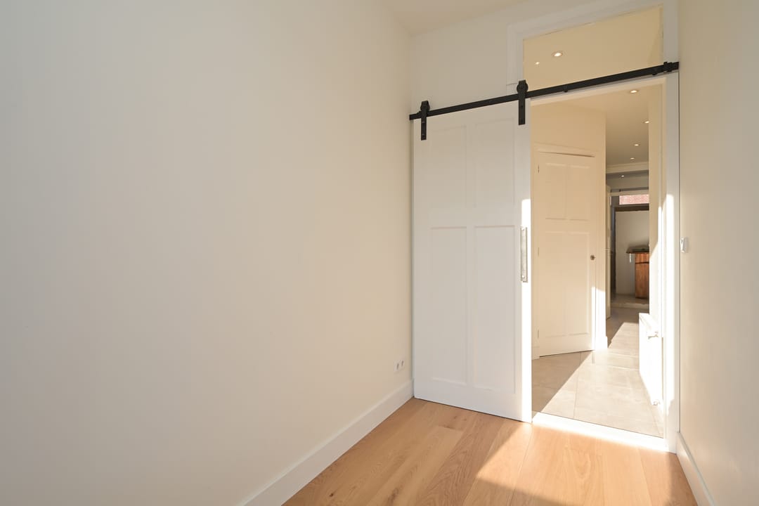 Photo 13 of Linnaeusstraat 275