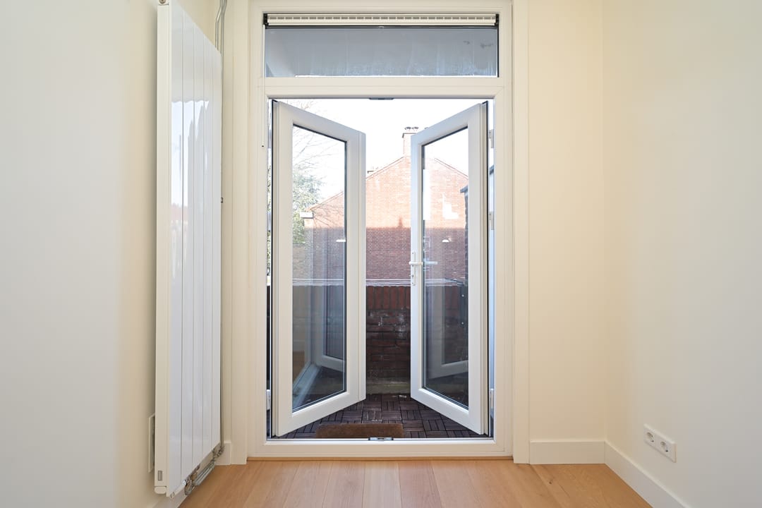 Photo 23 of Linnaeusstraat 275