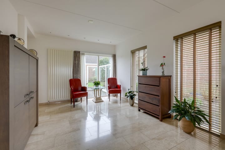 Photo 8 of Laagstraat 1