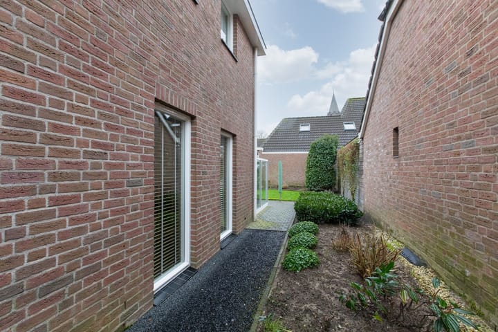 Photo 36 of Laagstraat 1