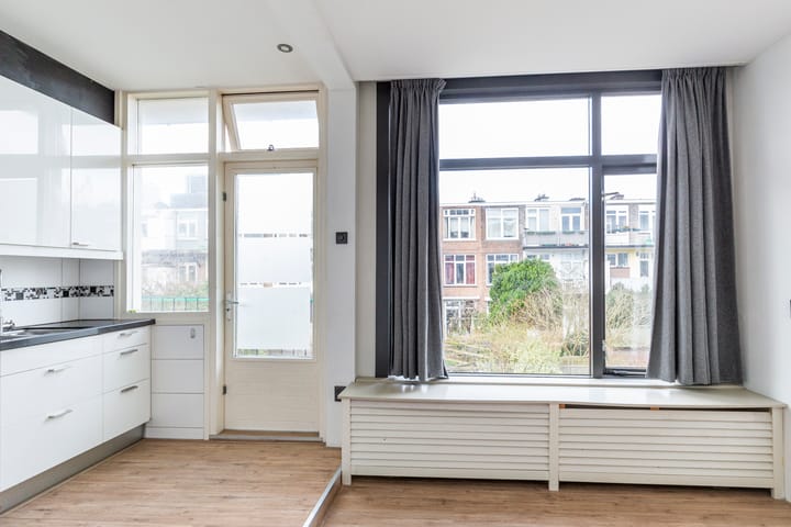 Photo 7 of Usselincxstraat 22