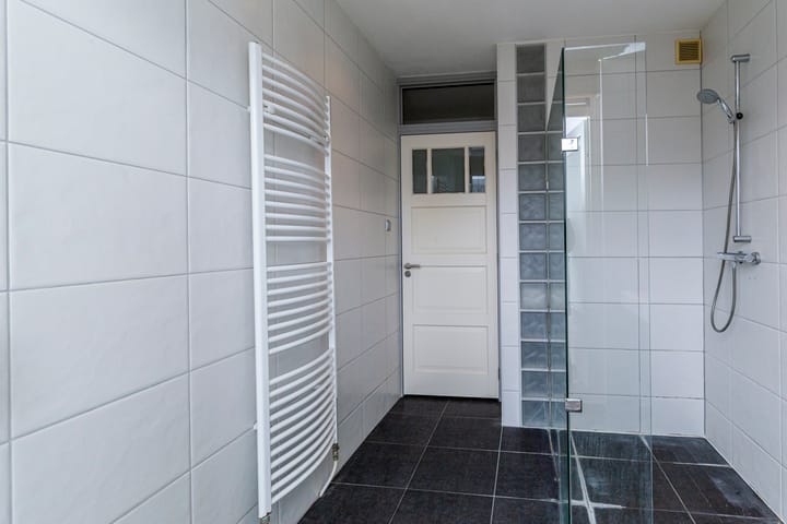 Photo 10 of Usselincxstraat 22