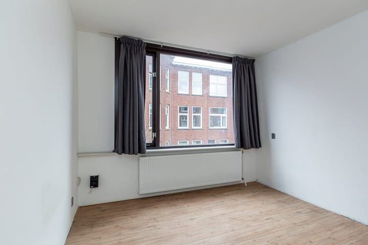 Photo 13 of Usselincxstraat 22