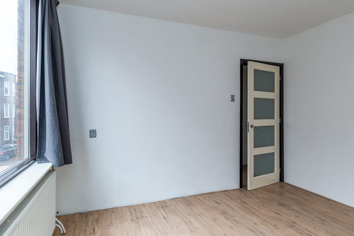 Photo 14 of Usselincxstraat 22