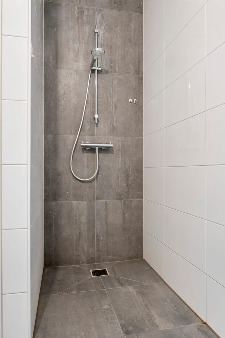 Foto 17 van Dennenweg 183-B