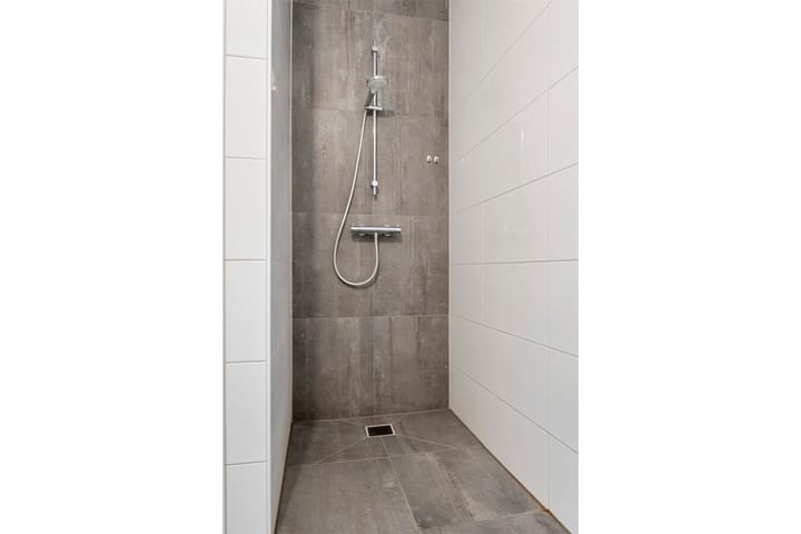 Foto 18 van Dennenweg 183-B