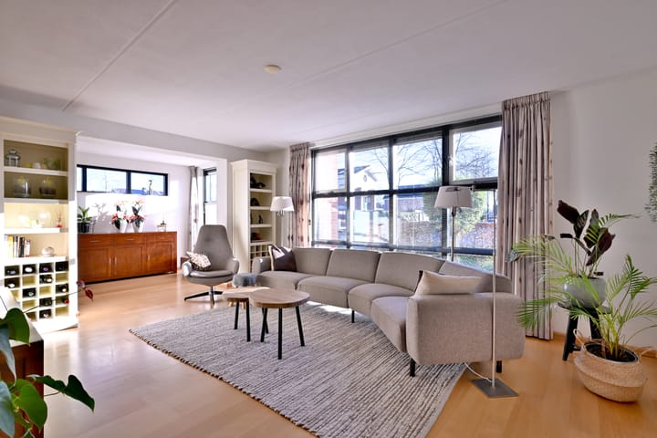 Foto 4 van Rietveldstraat 11