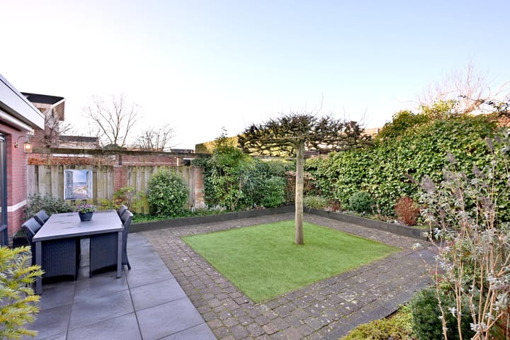 Foto 43 van Rietveldstraat 11