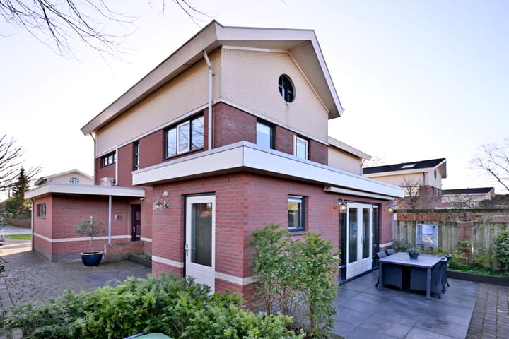 Foto 47 van Rietveldstraat 11