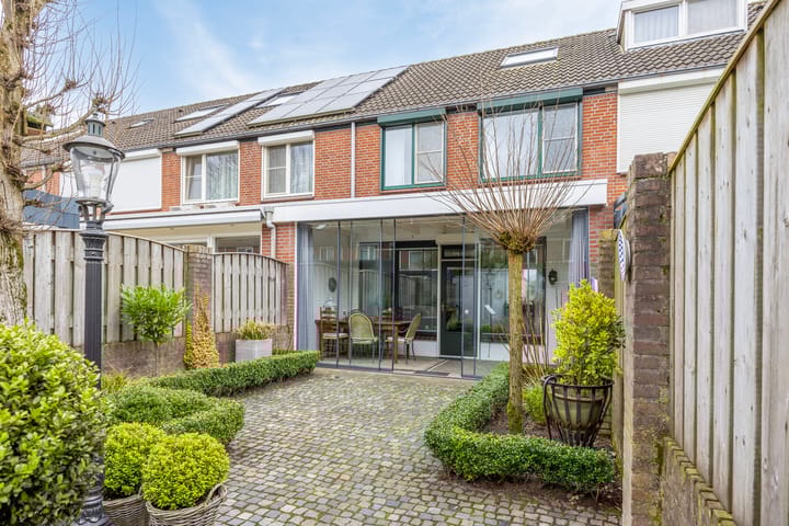 Foto 33 van Fagotstraat 46