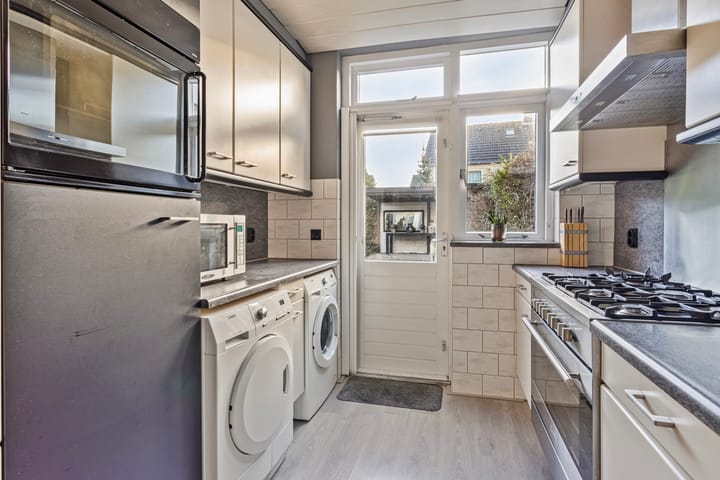 Foto 12 van van Schengestraat 6