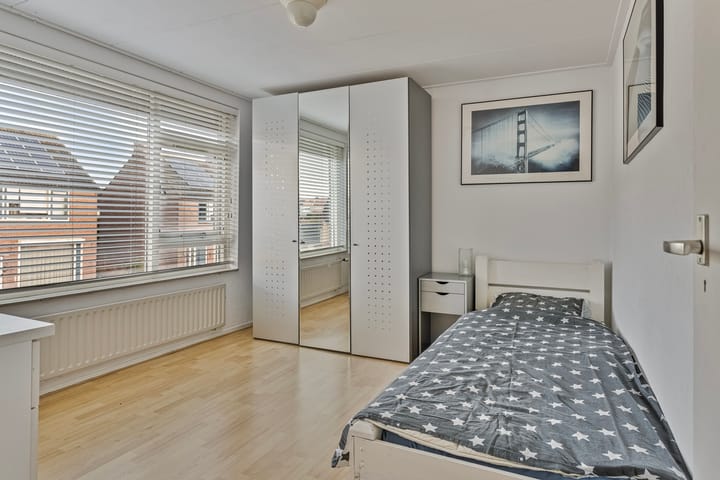 Foto 18 van van Schengestraat 6