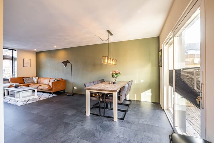 Foto 16 van Veldweg 14