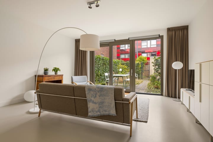 Foto 9 van Peter Martensstraat 103