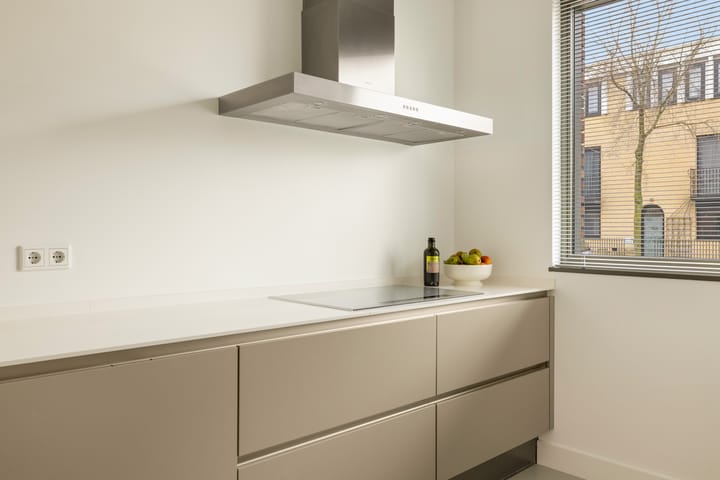 Foto 12 van Peter Martensstraat 103