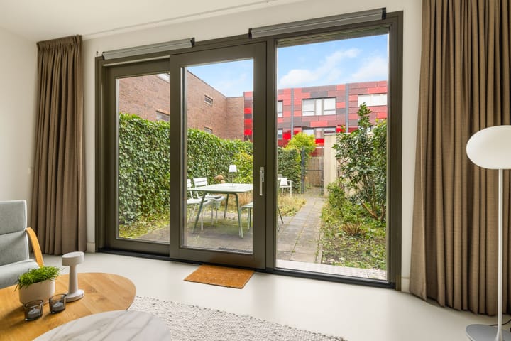 Foto 14 van Peter Martensstraat 103