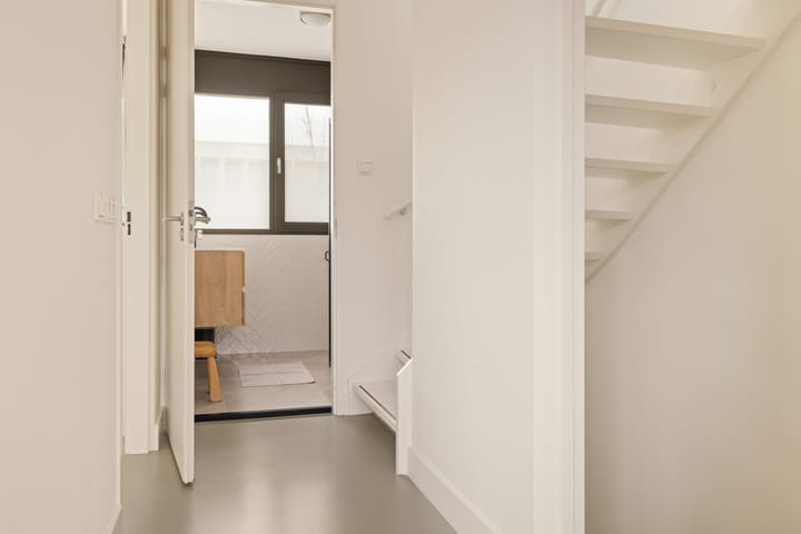 Foto 31 van Peter Martensstraat 103