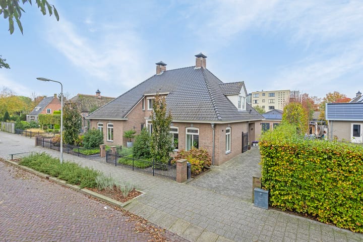 Photo 2 of Ussenstraat 53