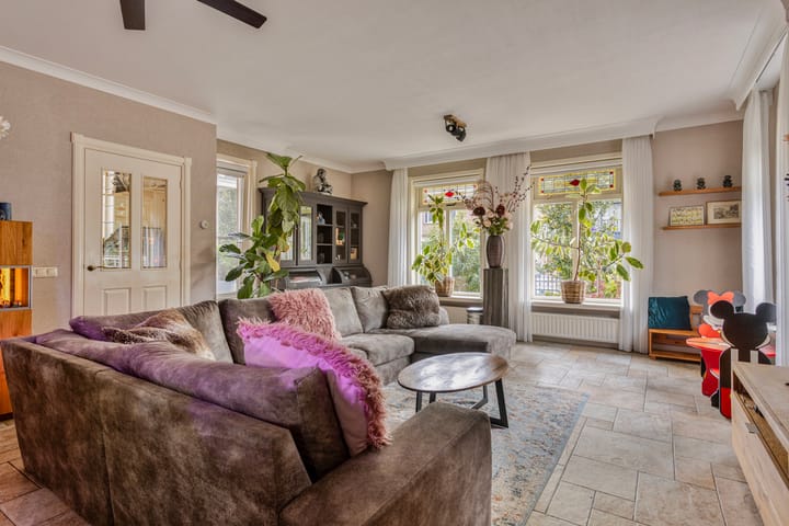 Photo 10 of Ussenstraat 53