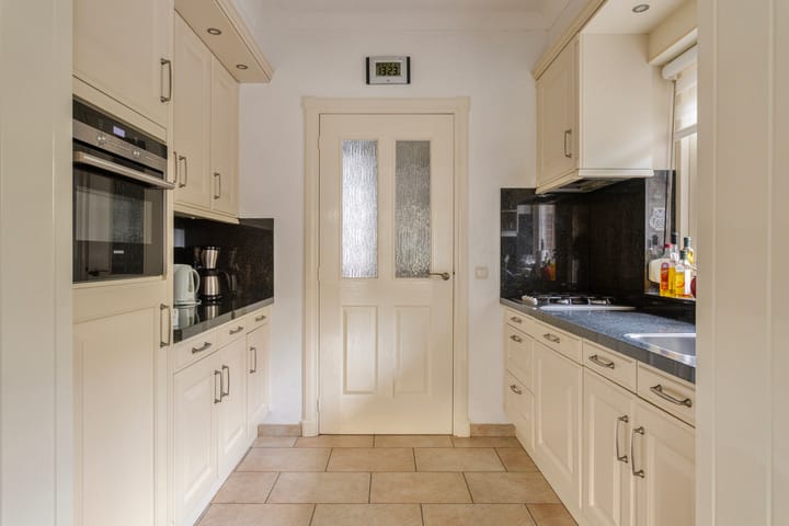 Photo 12 of Ussenstraat 53