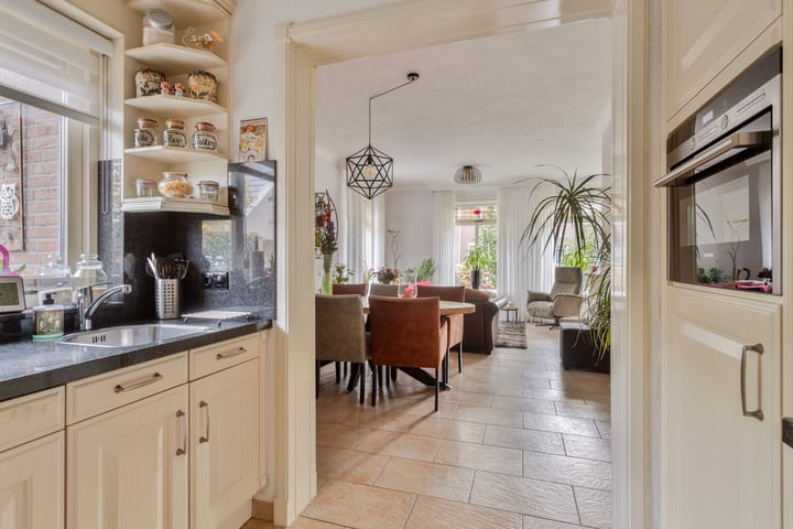 Photo 13 of Ussenstraat 53