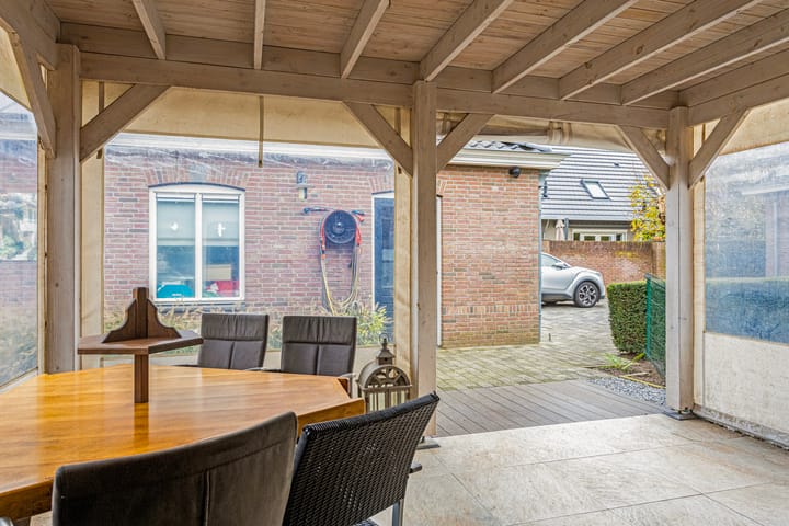 Photo 54 of Ussenstraat 53