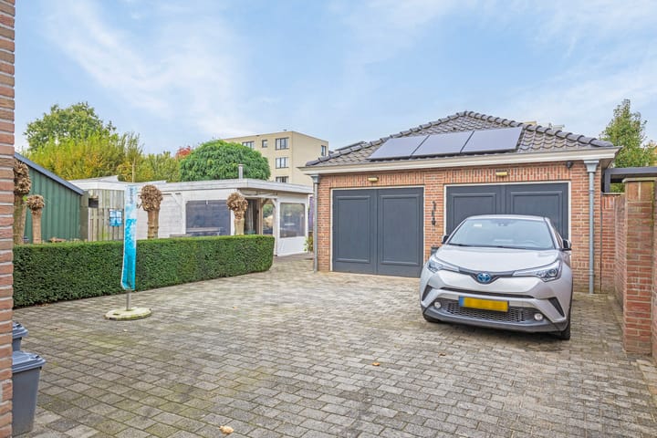 Photo 57 of Ussenstraat 53