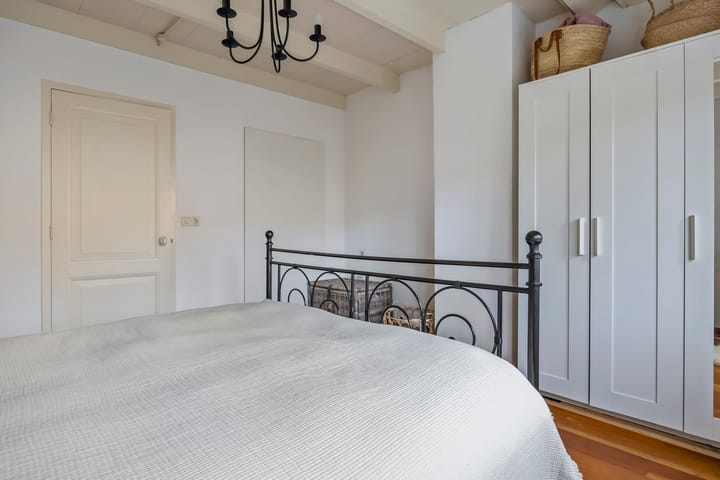 Photo 16 of Leeuwenhofje 22