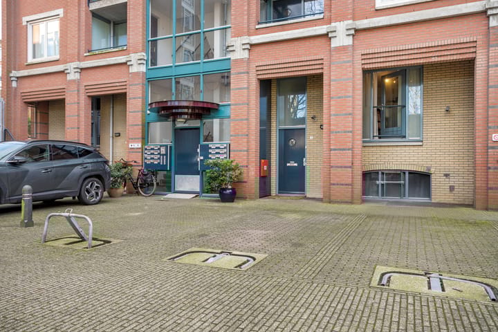 Photo 41 of Samuel Morsestraat 11